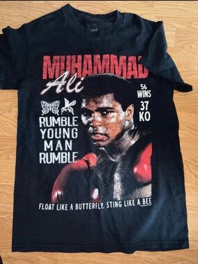 Black Muhammad Ali Graphic Tee
